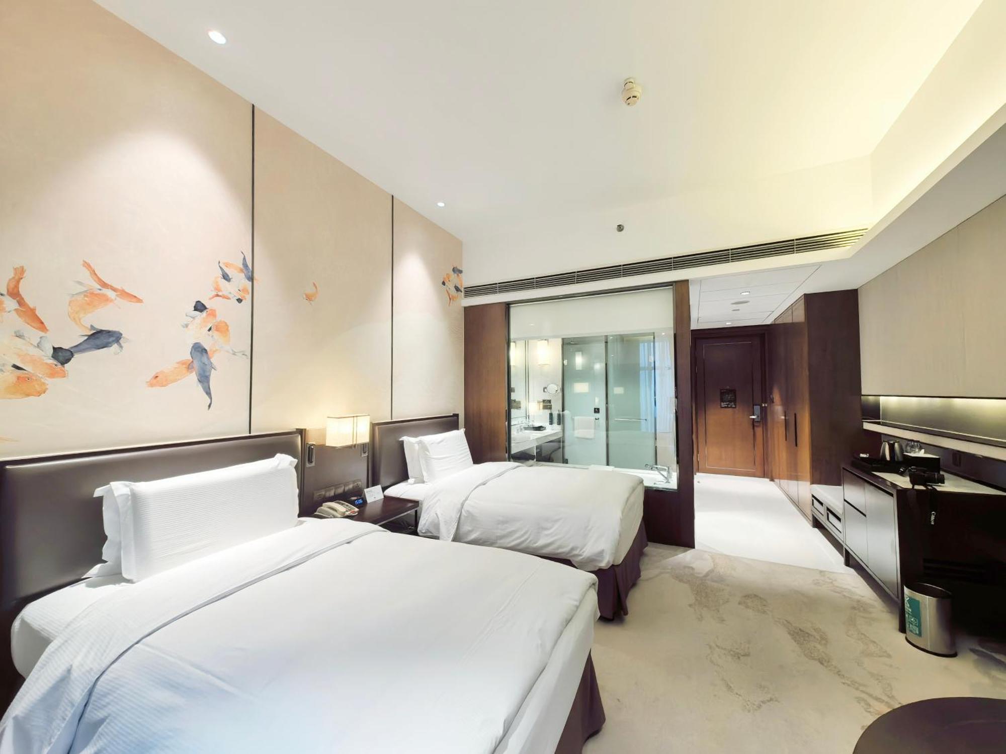 Doubletree By Hilton Ningbo Beilun Hotel Exterior photo