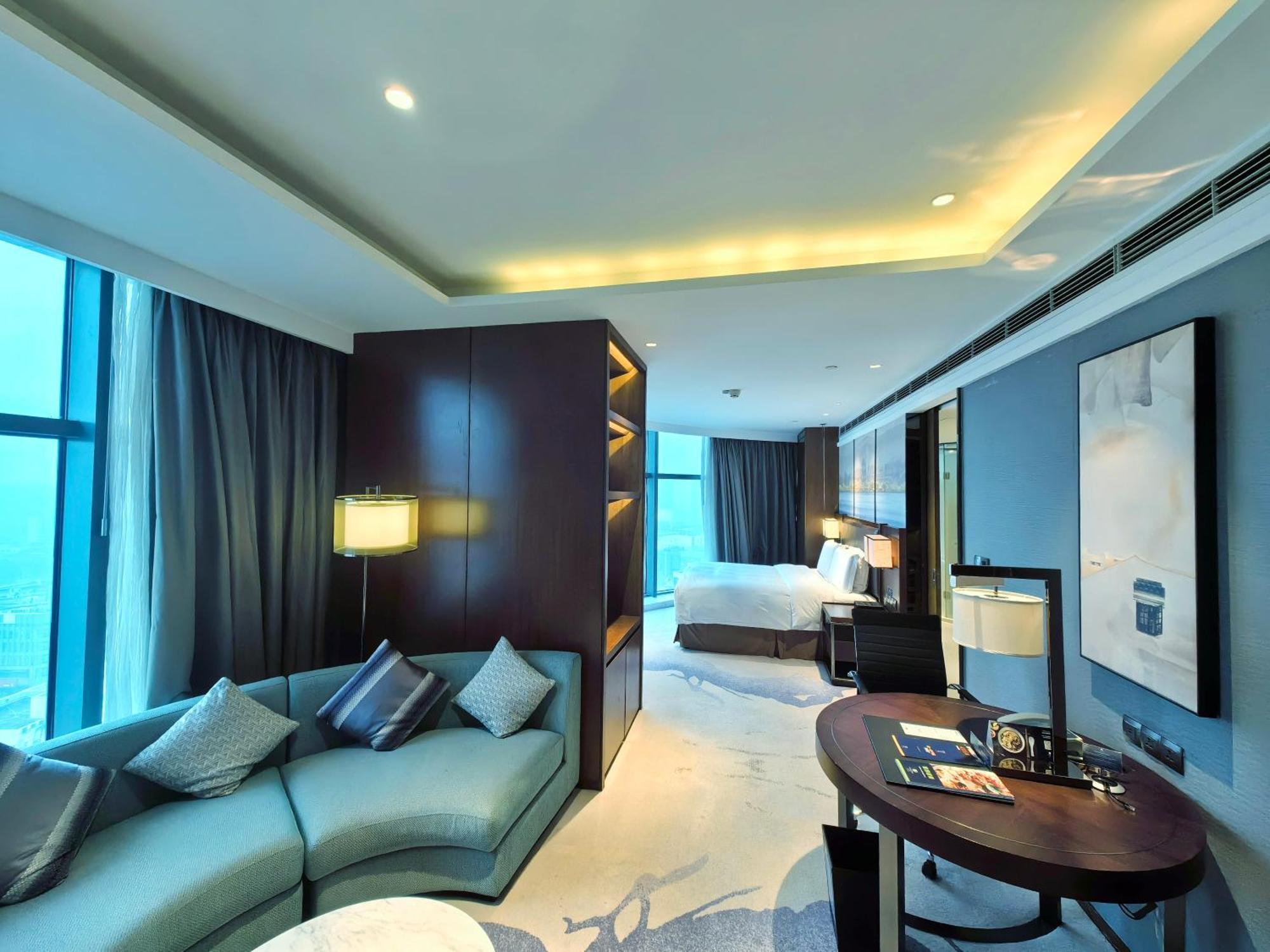 Doubletree By Hilton Ningbo Beilun Hotel Exterior photo