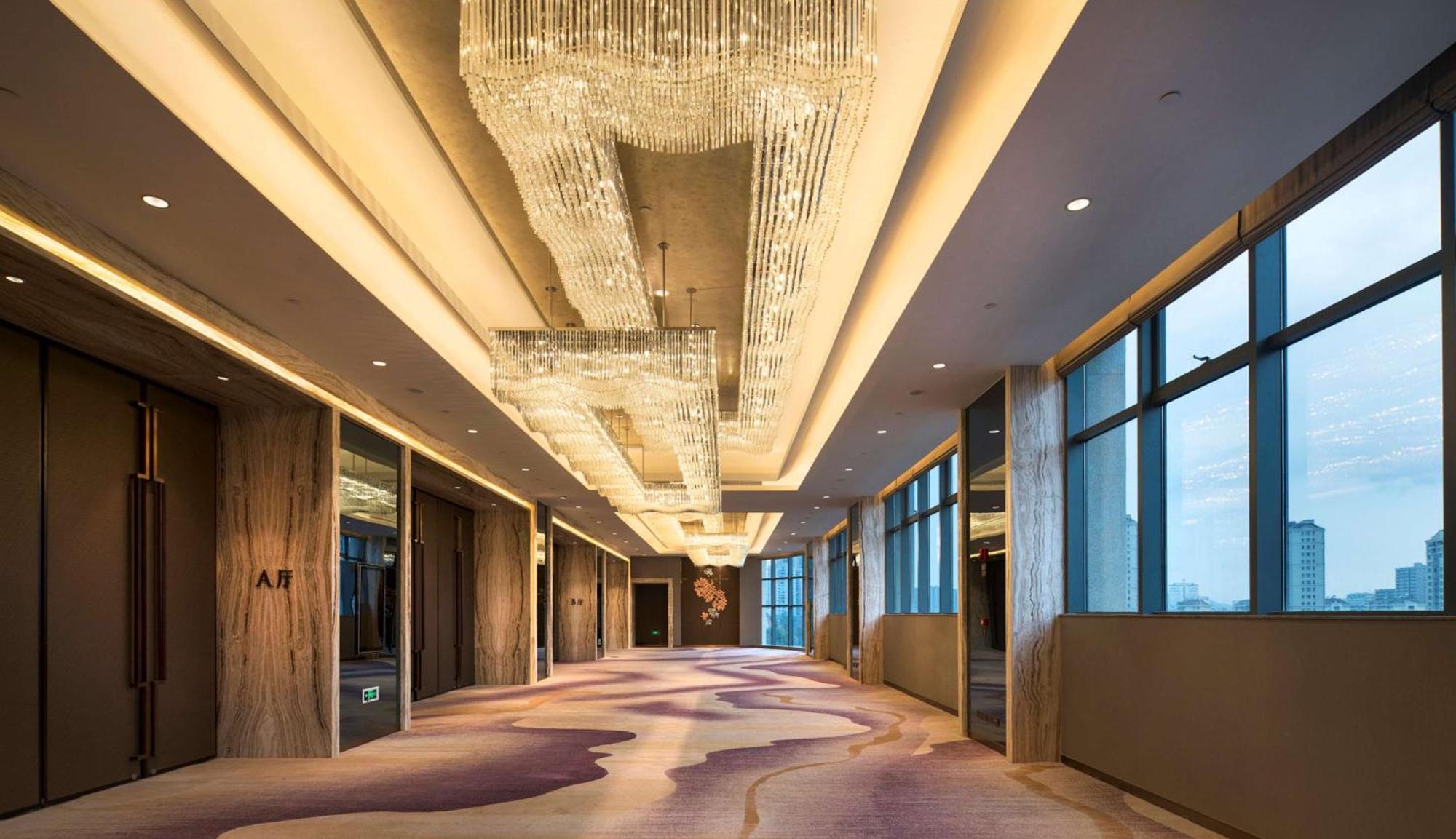 Doubletree By Hilton Ningbo Beilun Hotel Exterior photo