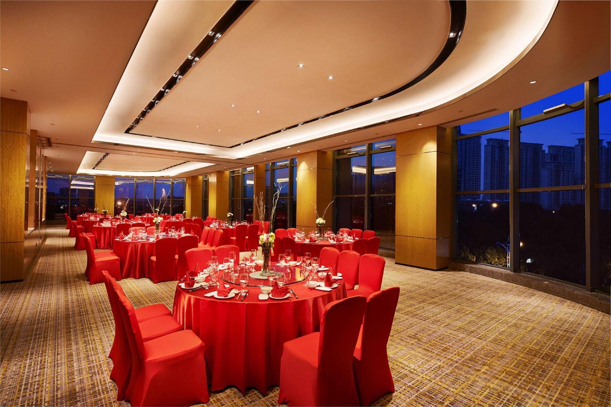 Doubletree By Hilton Ningbo Beilun Hotel Exterior photo