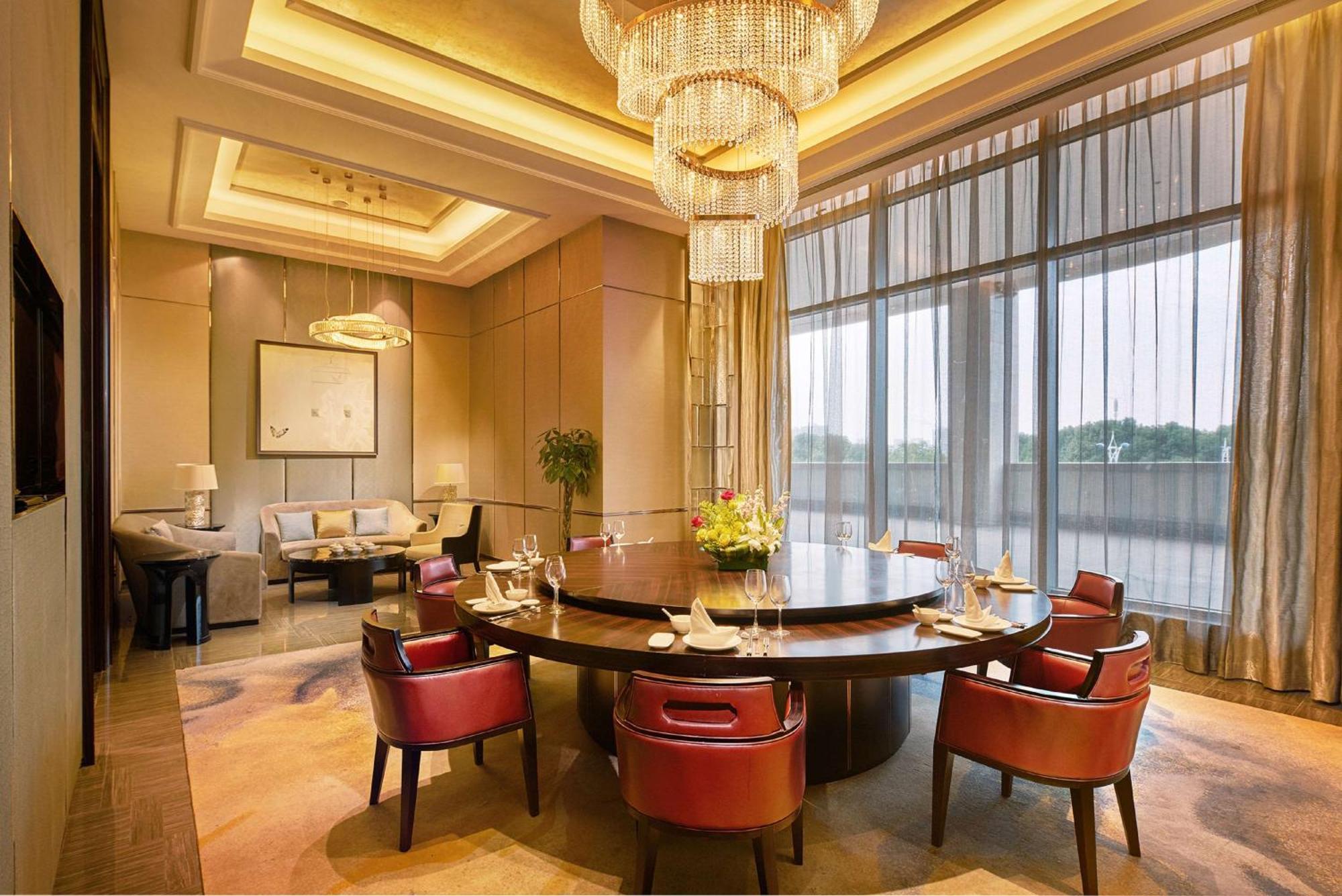 Doubletree By Hilton Ningbo Beilun Hotel Exterior photo