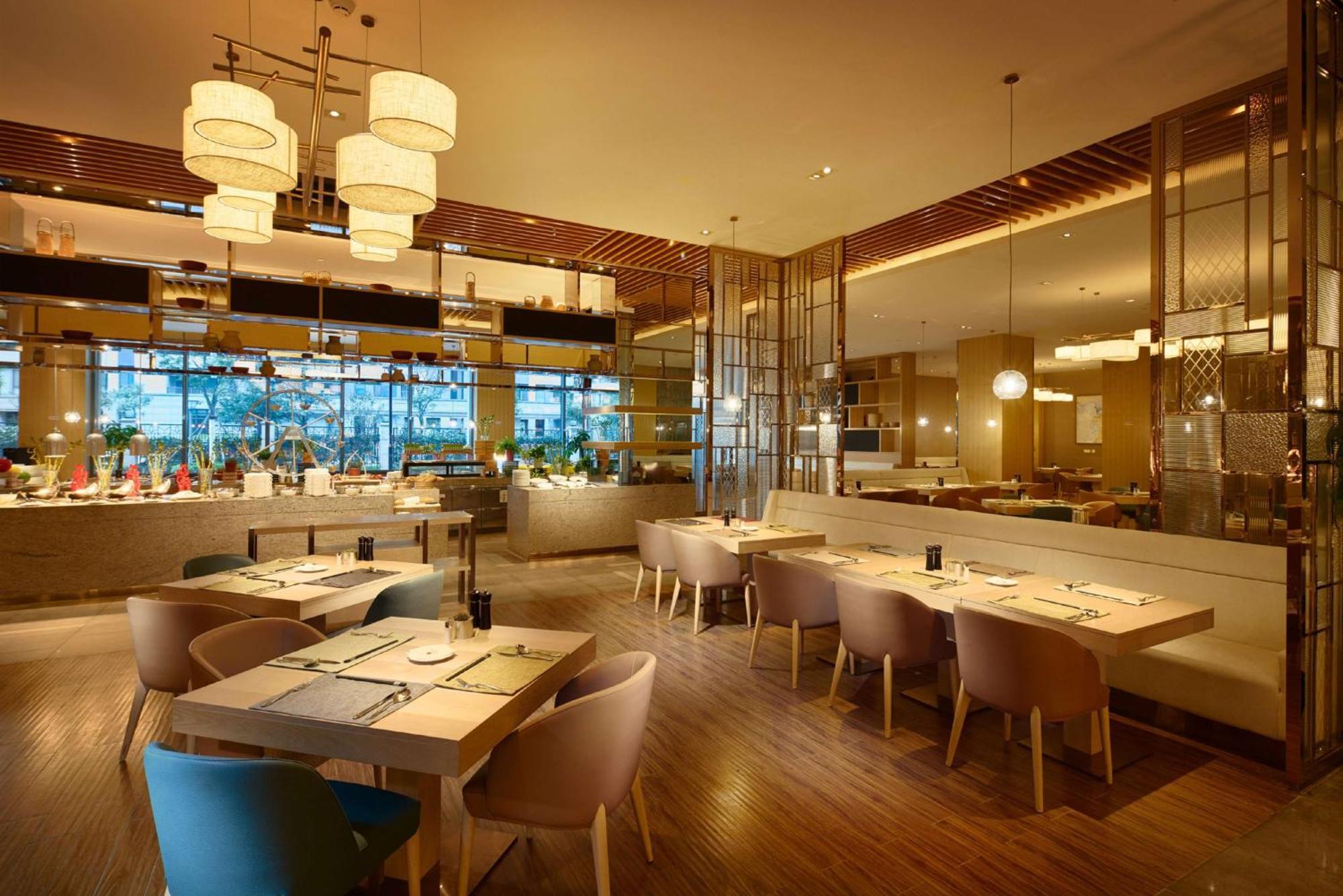 Doubletree By Hilton Ningbo Beilun Hotel Exterior photo